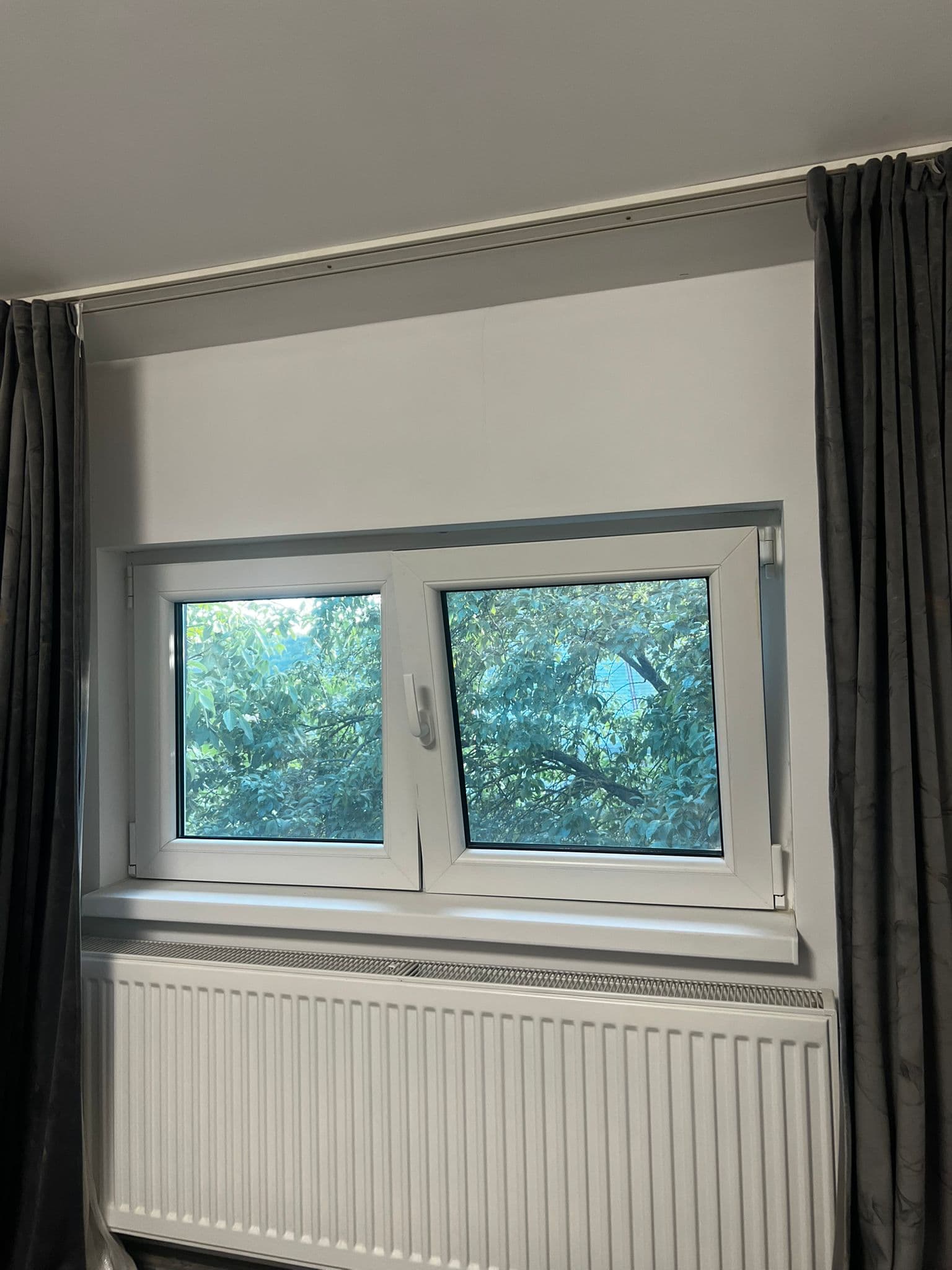 Fereastra termopan din PVC alba, vedere din interior